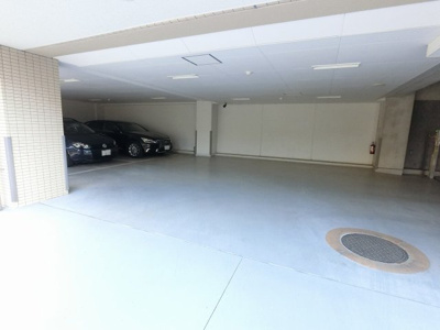 【駐車場】 | リステージ鵜の木ヴィルフレール | 平置き駐車場です。