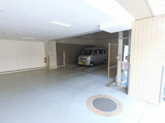【駐車場】 | 機械式駐車場です。