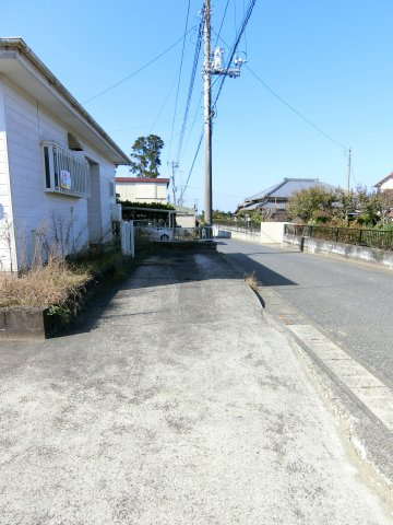 松井貸家の駐車場