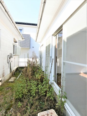 松井貸家の庭