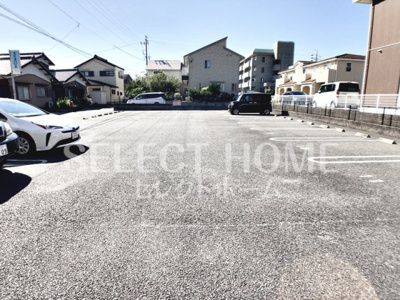 【駐車場】 | フォレストカワハラ | 駐車スペースもあります