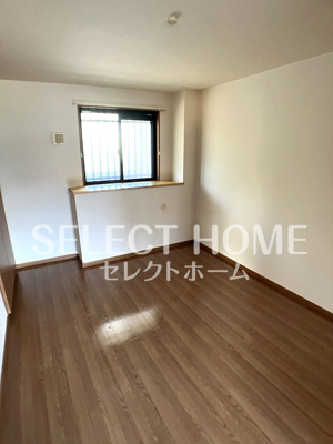 【寝室】 | フォレストカワハラ | 広くて明るい寝室