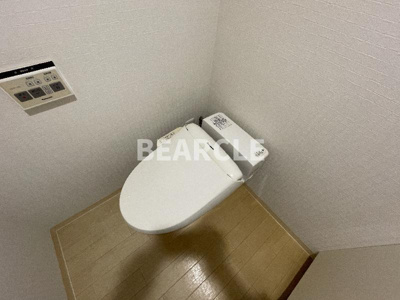 【トイレ】 | アルティ西野山 | 落ち着いた色調のトイレです