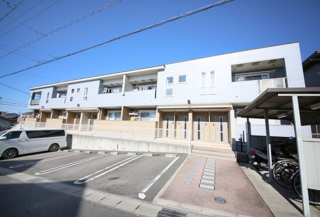 グランヒルBの駐車場