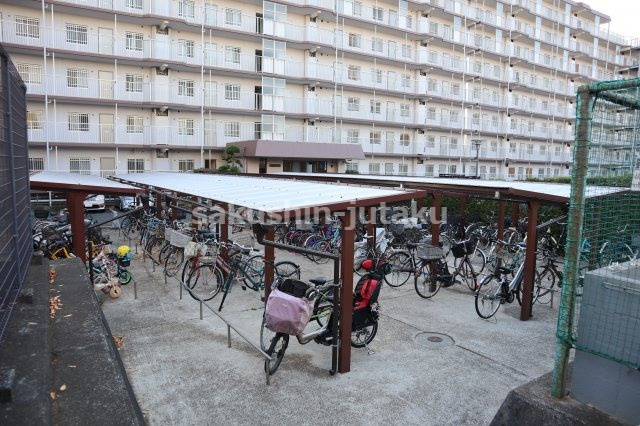津田沼スカイハイツのその他共用部分|駐輪場