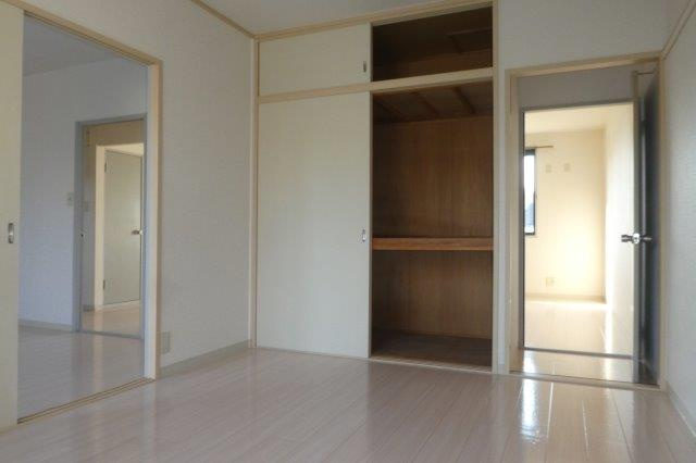 ヴュー葦高の収納|洋室