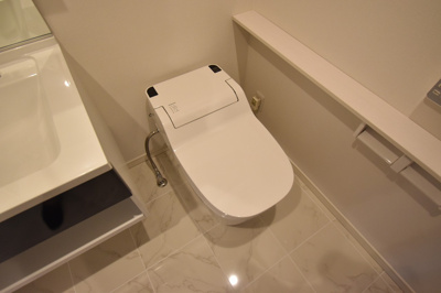 【トイレ】 | Innocent Doyama | 落ち着いたトイレです