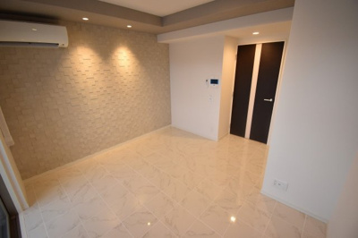 【洋室】 | Innocent Doyama | 広々とした洋室です