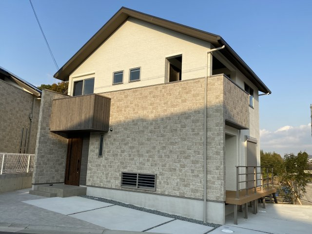 神戸市北区藤原台南町１丁目１２号地　新築戸建