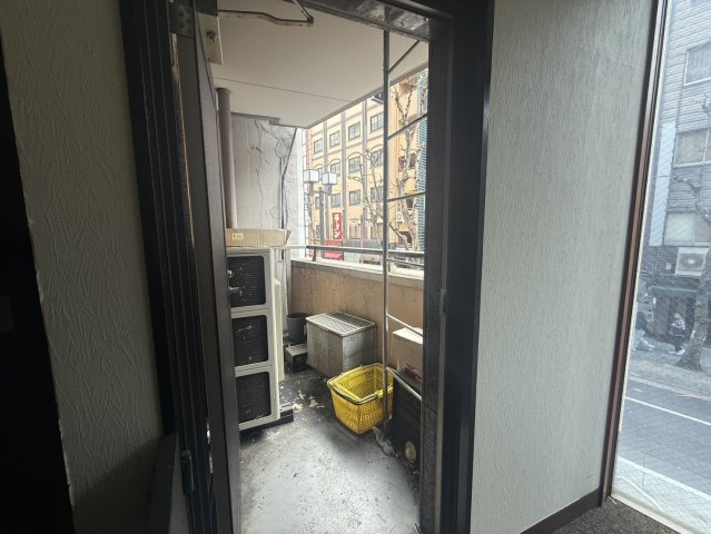 【バルコニー】