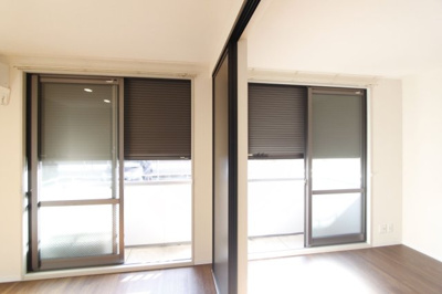 【その他】 | リモーネＡ | シャッターがあります