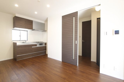 【居間・リビング】 | リモーネＡ | 使いやすい居間です