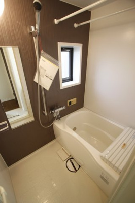 【浴室】 | リモーネＡ | 落ち着いた空間のお風呂です