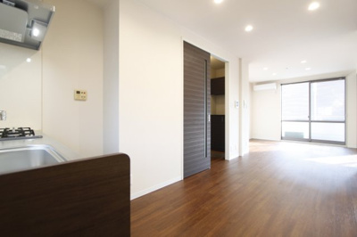 【居間・リビング】 | リモーネＡ | ゆったり過ごせるリビングです