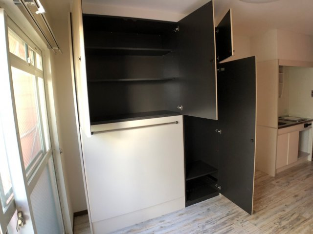 長瀬駅前マンションの収納|収納ベッド付き！