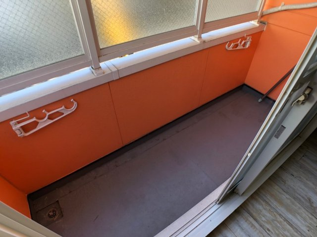 長瀬駅前マンションのバルコニー