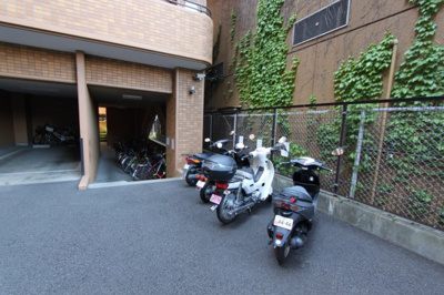 【その他共用部分】 | 朝日プラザ上杉 | バイク置場