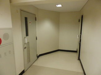 【外観】 | 建物内廊下になります。