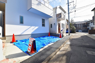 【駐車場】 | 現地見学や資料請求などお気軽にお問合せ下さい。
周辺環境とあわせて現地もご案内致します。