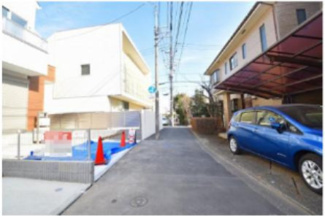 【前面道路含む現地写真】 | 現地見学や資料請求などお気軽にお問合せ下さい。
周辺環境とあわせて現地もご案内致します。