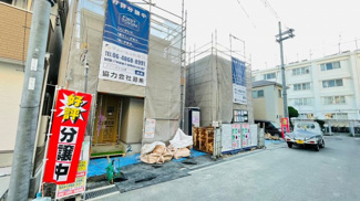 【前面道路含む現地写真】