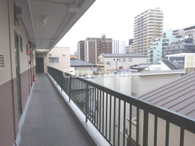 【その他共用部分】 | 江坂ビル | 共有廊下です。