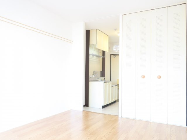 エリカハイツの居間・リビング