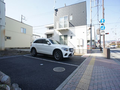 【駐車場】 | ジュエリーＧミサワ | 駐車場1台込みです♪