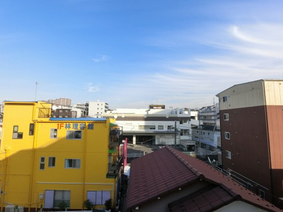 【展望】 | プラザ大口 | 3階部分、バルコニーからの眺望です。
前面が抜けており開放感がございます。