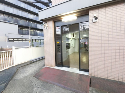 【エントランス】 | 日幸マンション | エントランスです。