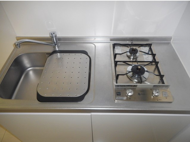 ラ ベルメール アパート 1kタイプ 広々ロフト付物件 敷金ゼロ バストイレ別 風呂付 お買い得物件 インターネット無料 人気シリーズ おすすめ物件 学生用 女性向け シューズボックス 洗面台 通風良好 シャワー付洗面台 豊島区 大塚周辺の不動産なら仲橋