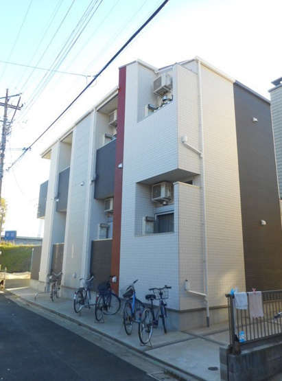 ラ ベルメール アパート 1kタイプ 広々ロフト付物件 敷金ゼロ バストイレ別 風呂付 お買い得物件 インターネット無料 人気シリーズ おすすめ物件 学生用 女性向け シューズボックス 洗面台 通風良好 シャワー付洗面台 豊島区 大塚周辺の不動産なら仲橋