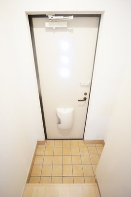【玄関】 | エアリーⅤ | ※同物件・同タイプの写真です