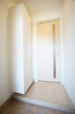 【玄関】 | エアリーⅤ | ※同物件、同タイプのお部屋です