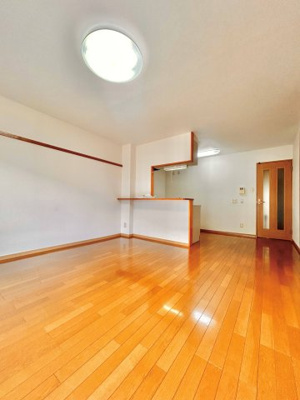 【居間・リビング】 | サンパレス