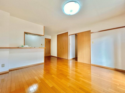 【居間・リビング】 | サンパレス