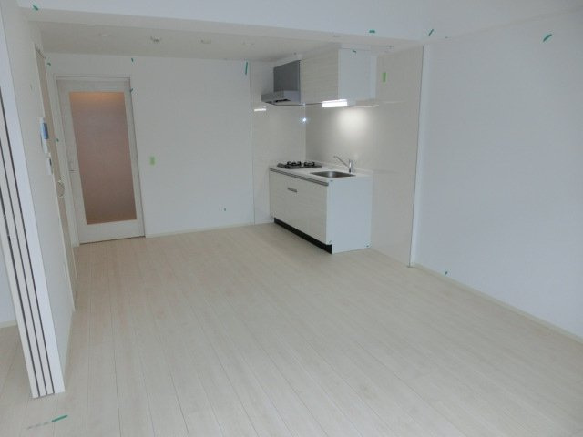 AULII Osakaの居間・リビング