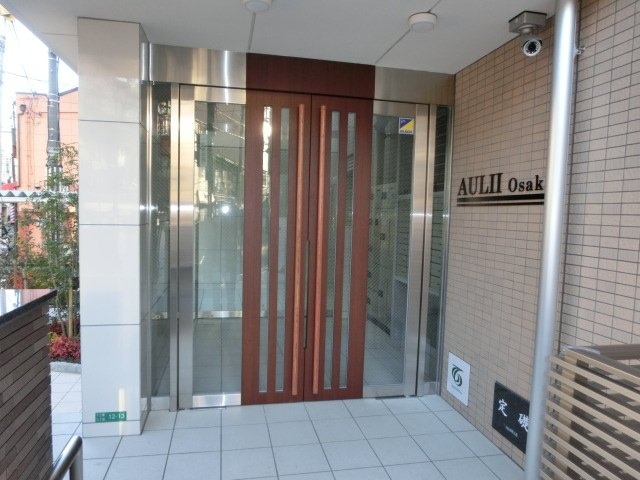 AULII Osakaのエントランス