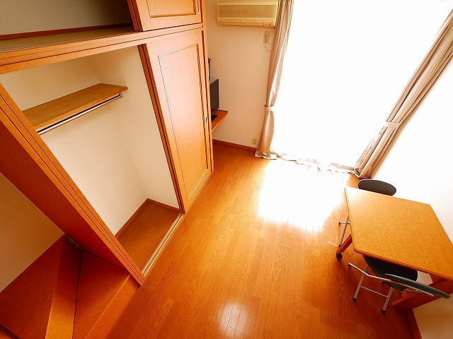 レオパレス和（南京終町）の収納|大きなスペースがあり、収納には困りません