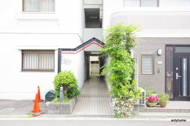 サンサーラ新大阪　仲介手数料無料のエントランス
