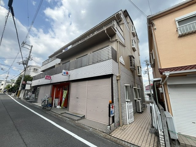 エステート北野田の外観