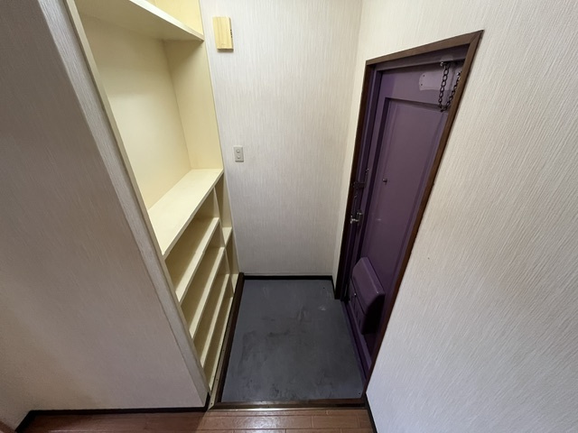 エステート北野田の玄関