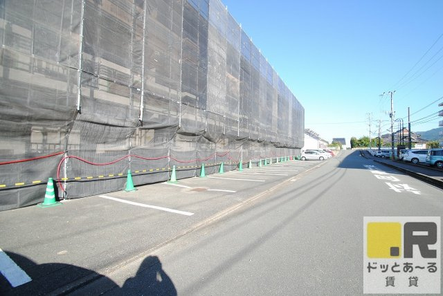 アークヒル久留米の駐車場