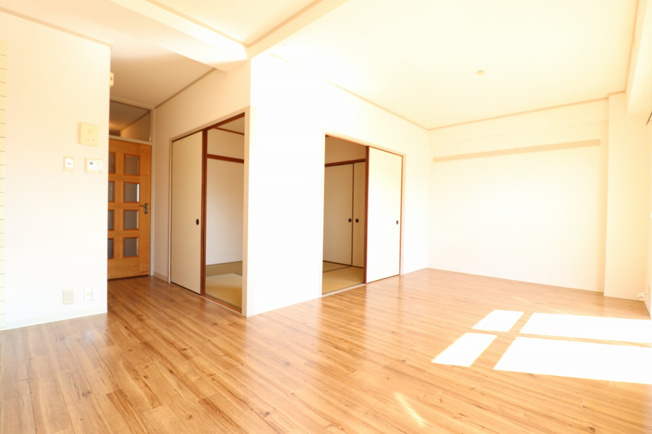 【居間・リビング】 | アイボリッチマンション