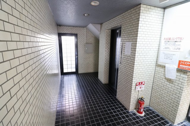 【ロビー】 | アイボリッチマンション | ロビーです