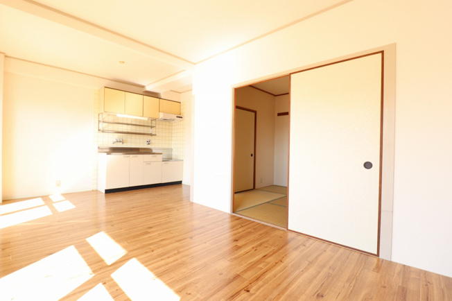 【居間・リビング】 | アイボリッチマンション