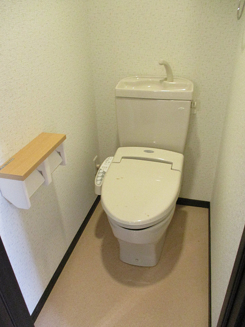 シュールメゾン戸塚のトイレ|前回募集時の写真です。