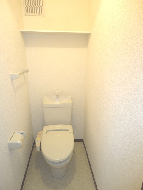トータスモア参番館【キャッシュバック対象】のトイレ|落ち着いたトイレです