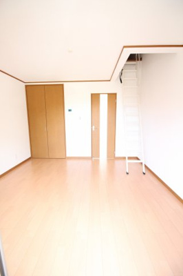 【洋室】 | ビクトリーコート古淵 | 窓側からの写真です☆