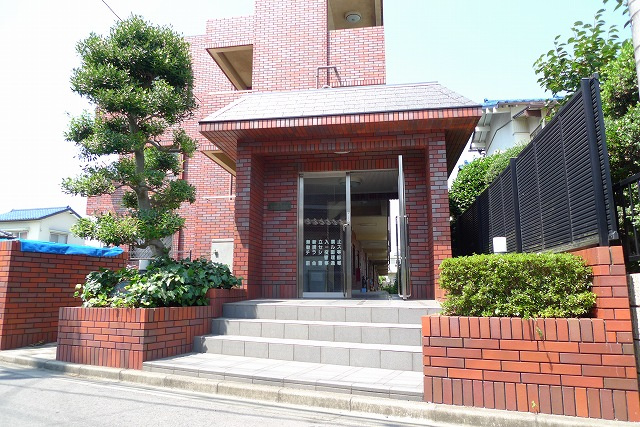 プレミール薬円台のエントランス